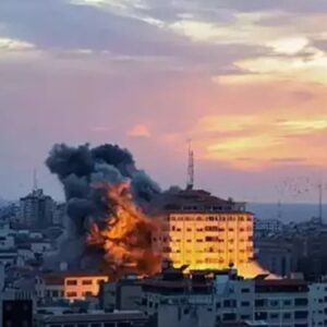 israil bir ulkeye daha saldiri baslatti vb33pseO