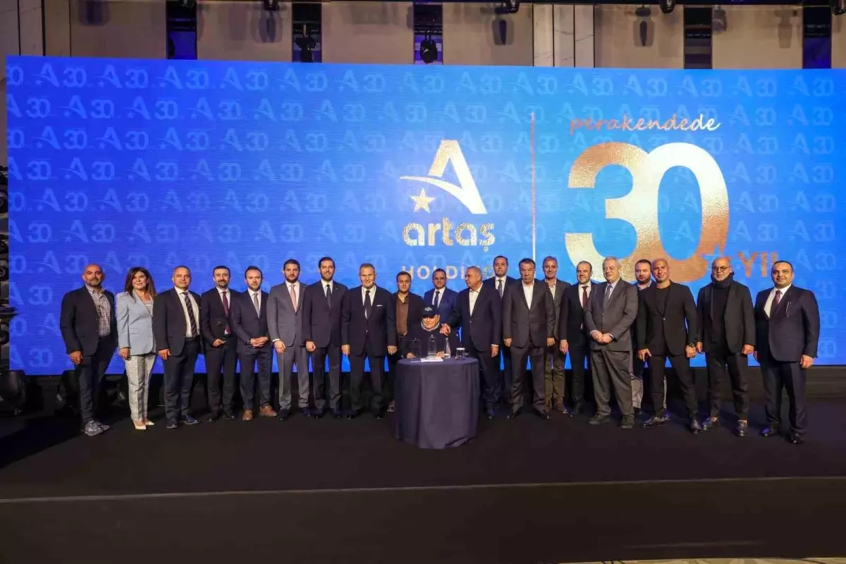 artas holding perakendede 30uncu yilini kutladi gr4cOnhZ.jpg
