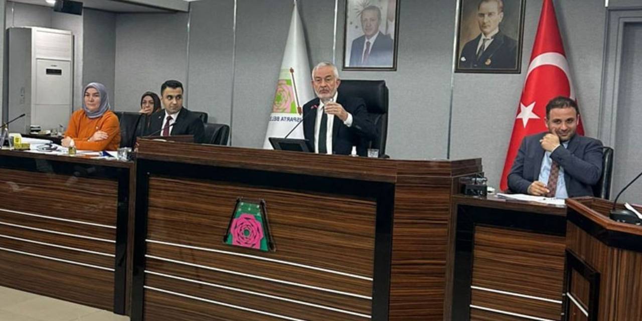 Isparta Belediye Meclisi’nde ‘Aziz İhsan Aktaş’ tartışması